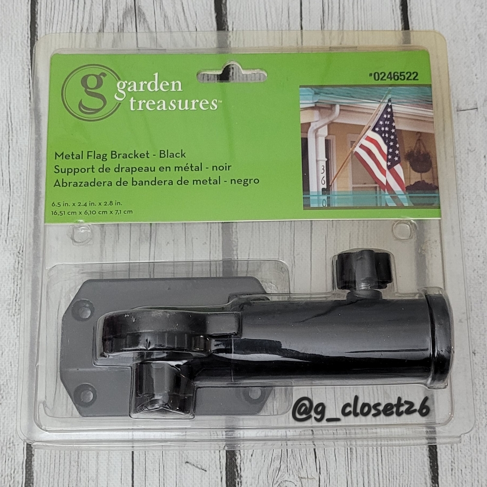 Garden Treasures Metal Flag Bracket, NIP
